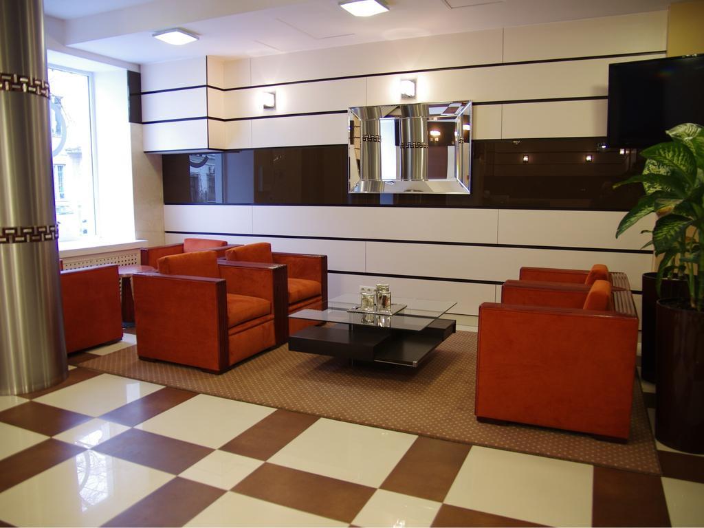 Hotel Chmielna 2*