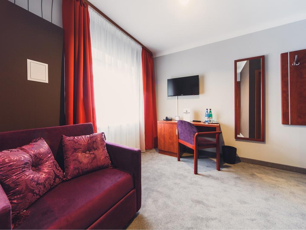 Chmielna Hotel